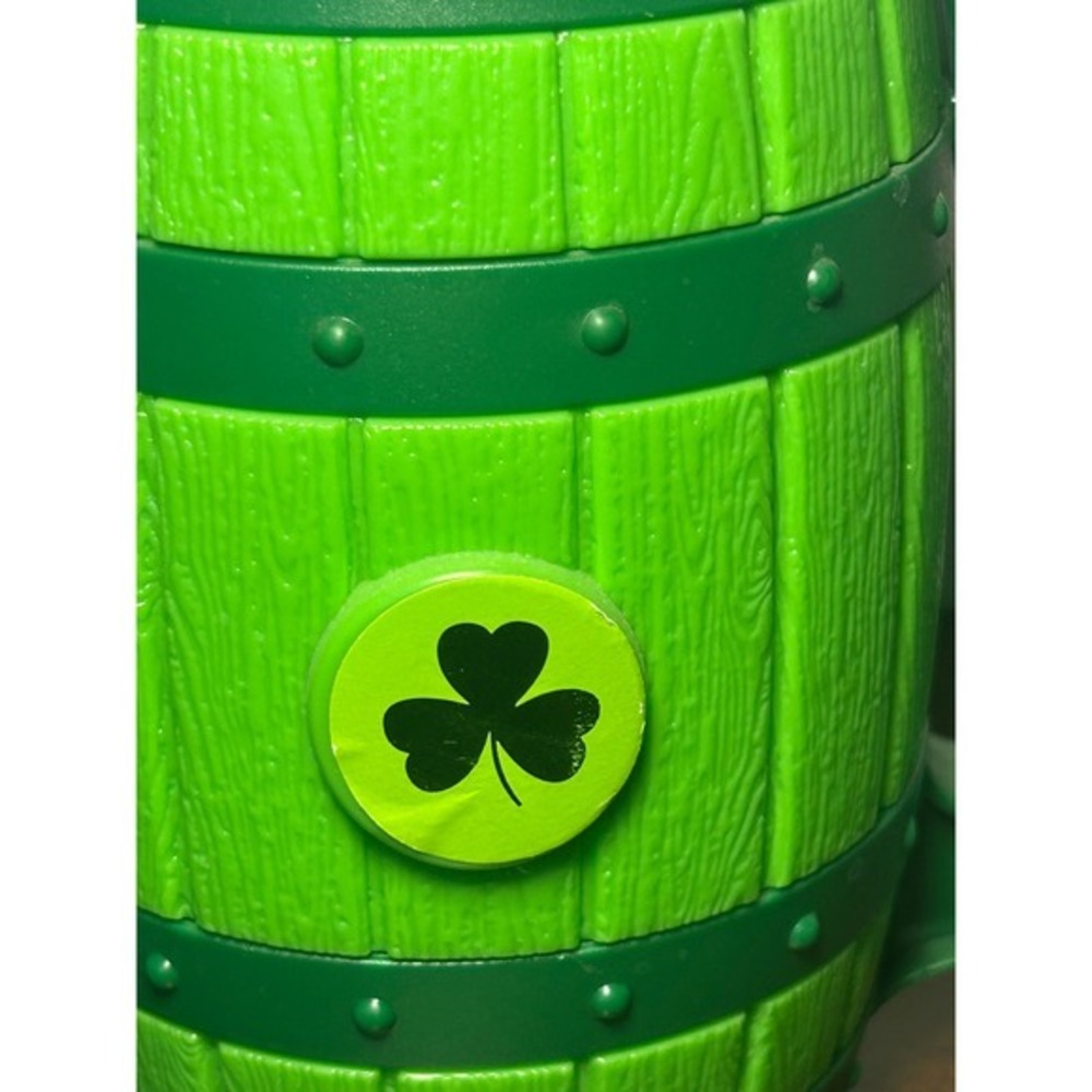 St Patricks Day Green Barrel Mug Set of 2 Plastic Shamrock Beer Stein with Straw - Picture 3 of 14